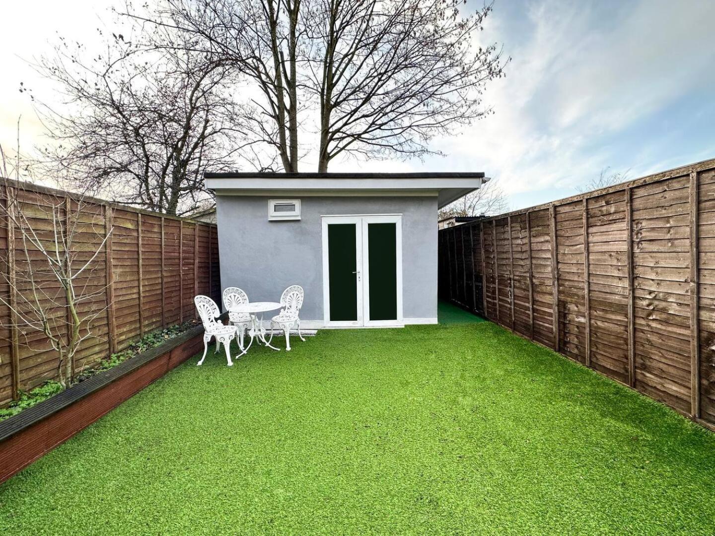 Boutique Backyard Bungalow - Brimsdown Энфилд Экстерьер фото